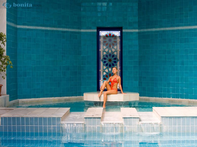 pool of colossae hotel