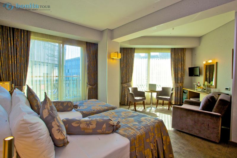 momento hotel