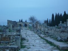 hierapolis, pamukkale viagem, pamukkale tour, pamukkale viagens, fotos de kusadasi, éfeso, passeios de éfeso, fotos de éfeso, viagens de éfeso, visita de éfeso, passeio de kusadasi, viagem de kusadasi, visita à casa da virgem maria, passeio bíblico, passeios bíblicos de éfeso