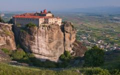 Meteora, Casas Meteora, Grecia, Grecia Fotos, Viajes Grecia, Greece Photo, Visita Grecia, Grecia Tour, Greece Photos, Greece Tours, Greece Travel, Circuitos Grecia, Islas Griegas, Grecia Viajes, Grecia Travel, Grecia Trip, Grecia Circuito, Grecia Passeio